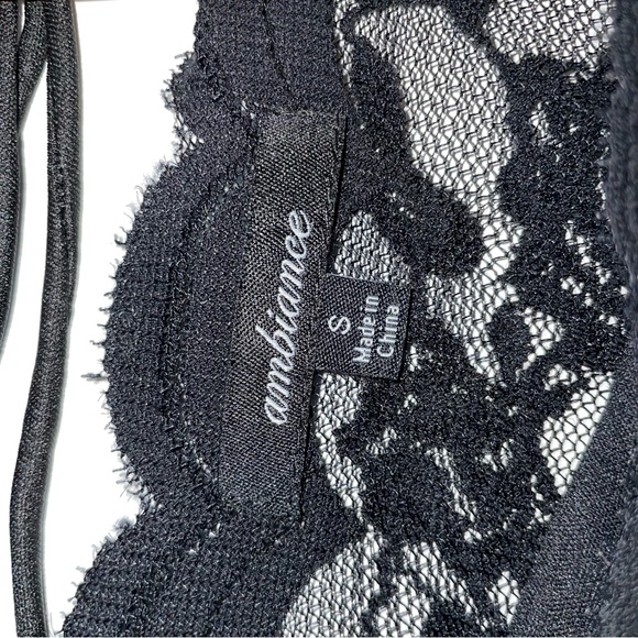 Lace Bodysuit with Tied Back - Picture 2 of 3